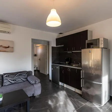 Marina Di Favone- T3- 4-6 Pers-2 By Interhome Apartmán Favone