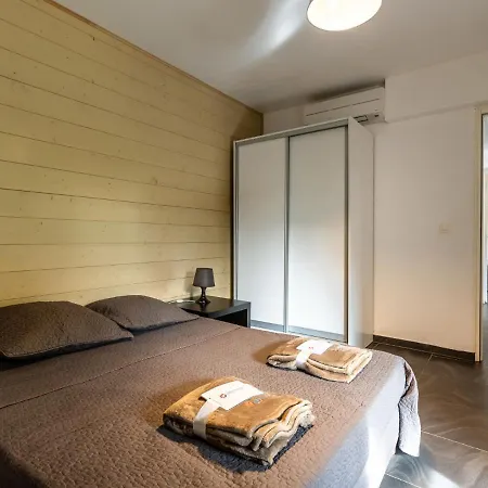 Marina Di Favone- T3- 4-6 Pers-2 By Interhome Apartment Favone