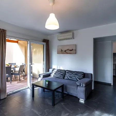 Marina Di Favone- T3- 4-6 Pers-2 By Interhome